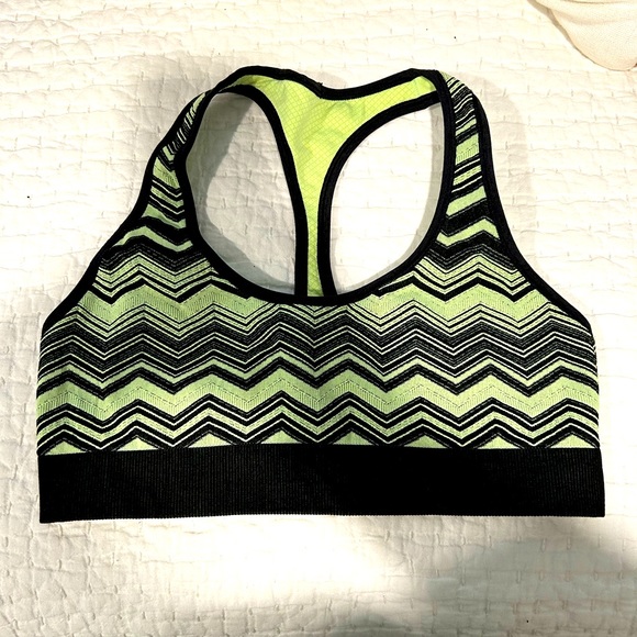 Lululemon light support sports bra. - Picture 1 of 4